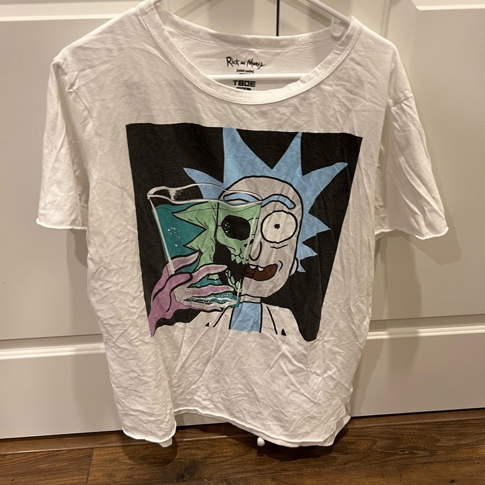 Rick and Morty tee L